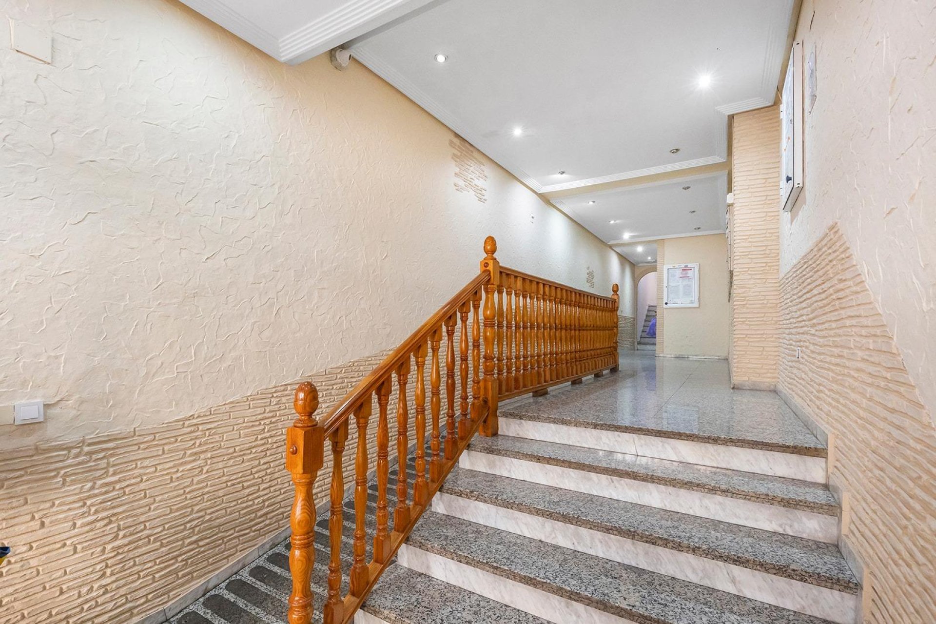 Rynek Wtórny - Apartament - Torrevieja - Estacion de autobuses