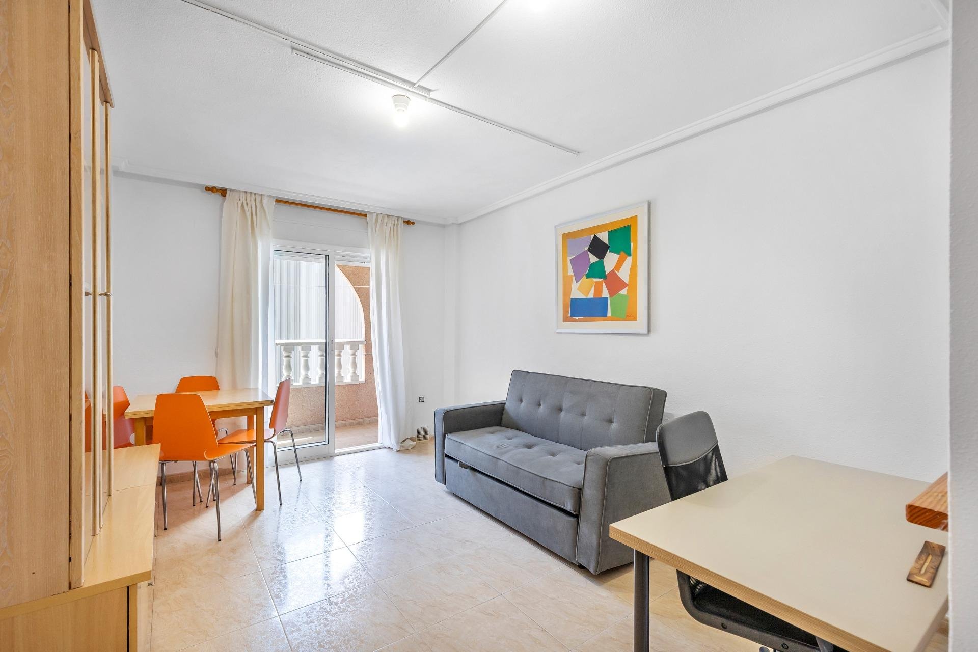 Rynek Wtórny - Apartament - Torrevieja - Estacion de autobuses