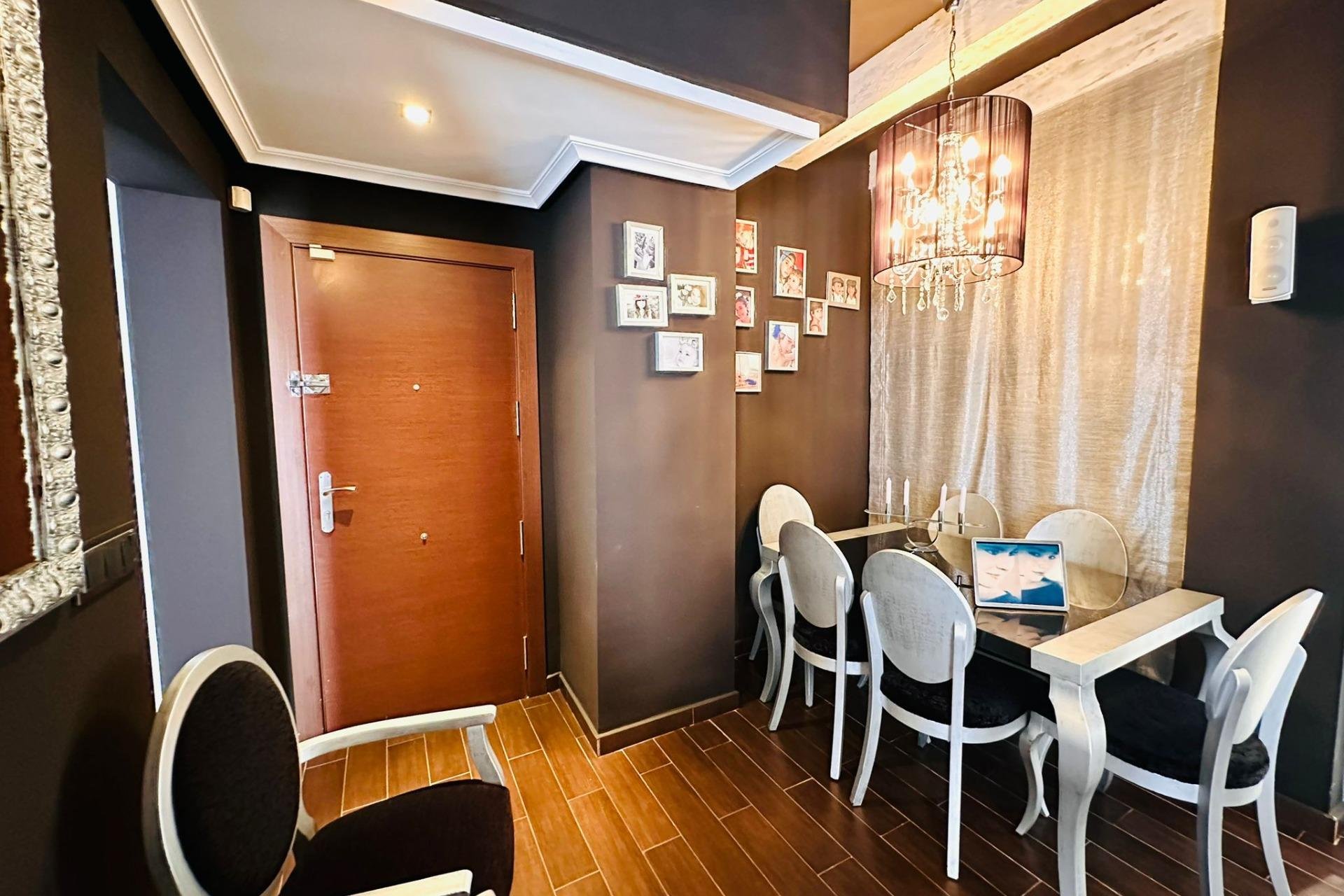 Rynek Wtórny - Apartament - Torrevieja - Estacion de autobuses