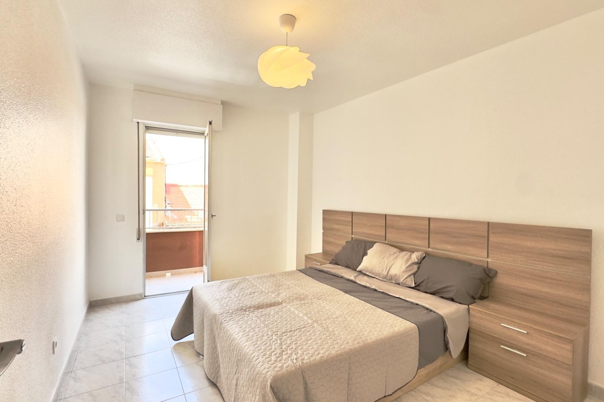 Rynek Wtórny - Apartament - Torrevieja - Estacion de autobuses
