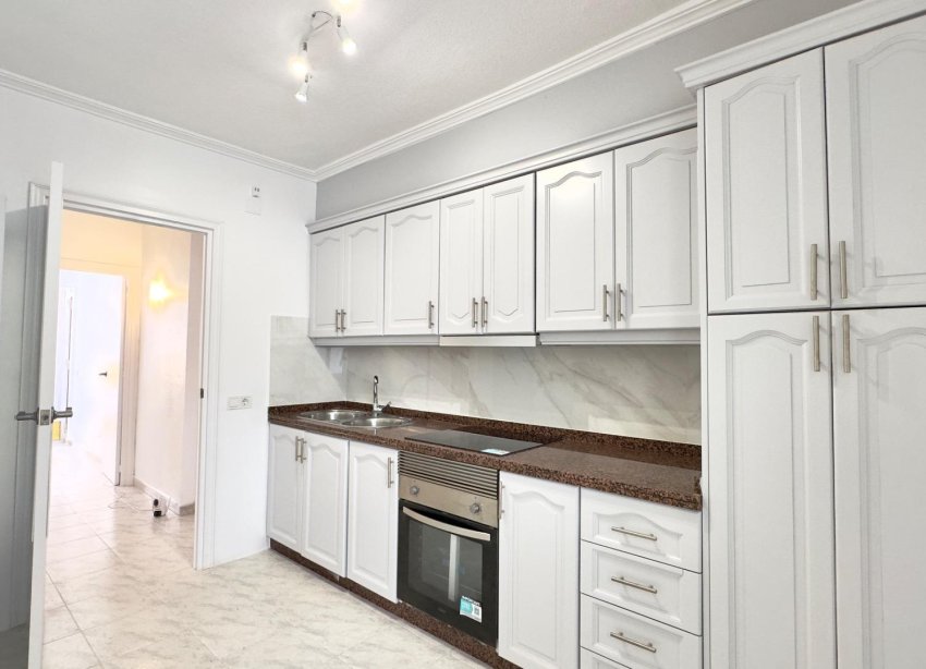Rynek Wtórny - Apartament - Torrevieja - Estacion de autobuses