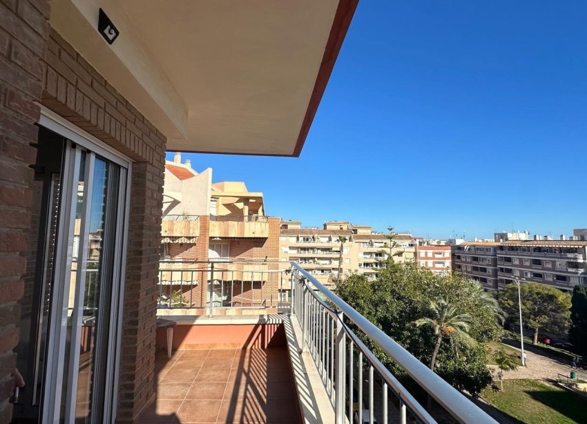 Rynek Wtórny - Apartament - Torrevieja - Estacion de autobuses