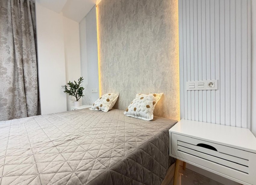 Rynek Wtórny - Apartament - Torrevieja - Estacion de autobuses