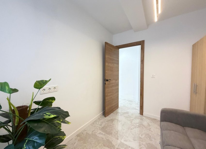 Rynek Wtórny - Apartament - Torrevieja - Estacion de autobuses