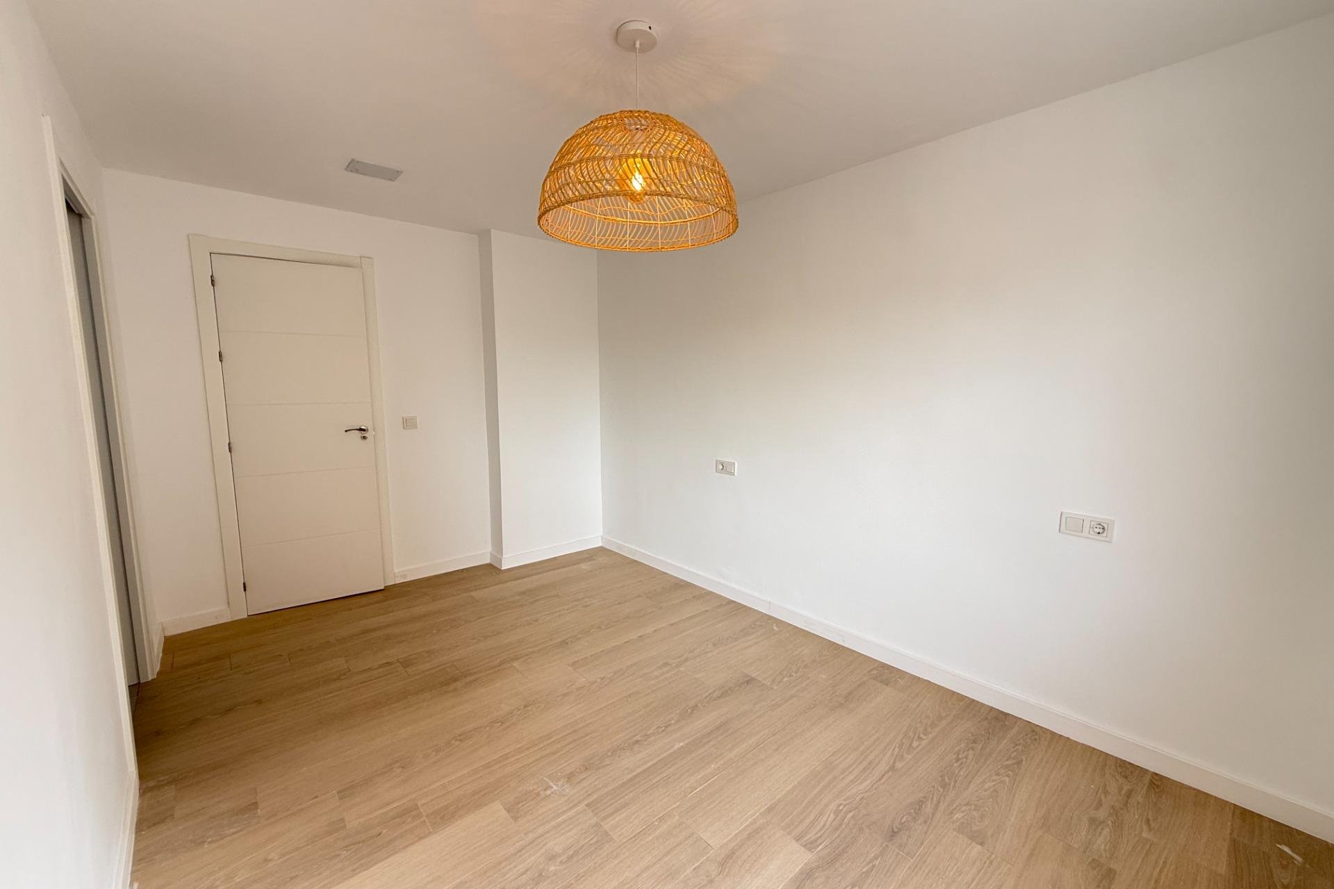 Rynek Wtórny - Apartament - Torrevieja - Playa de los Naufragos