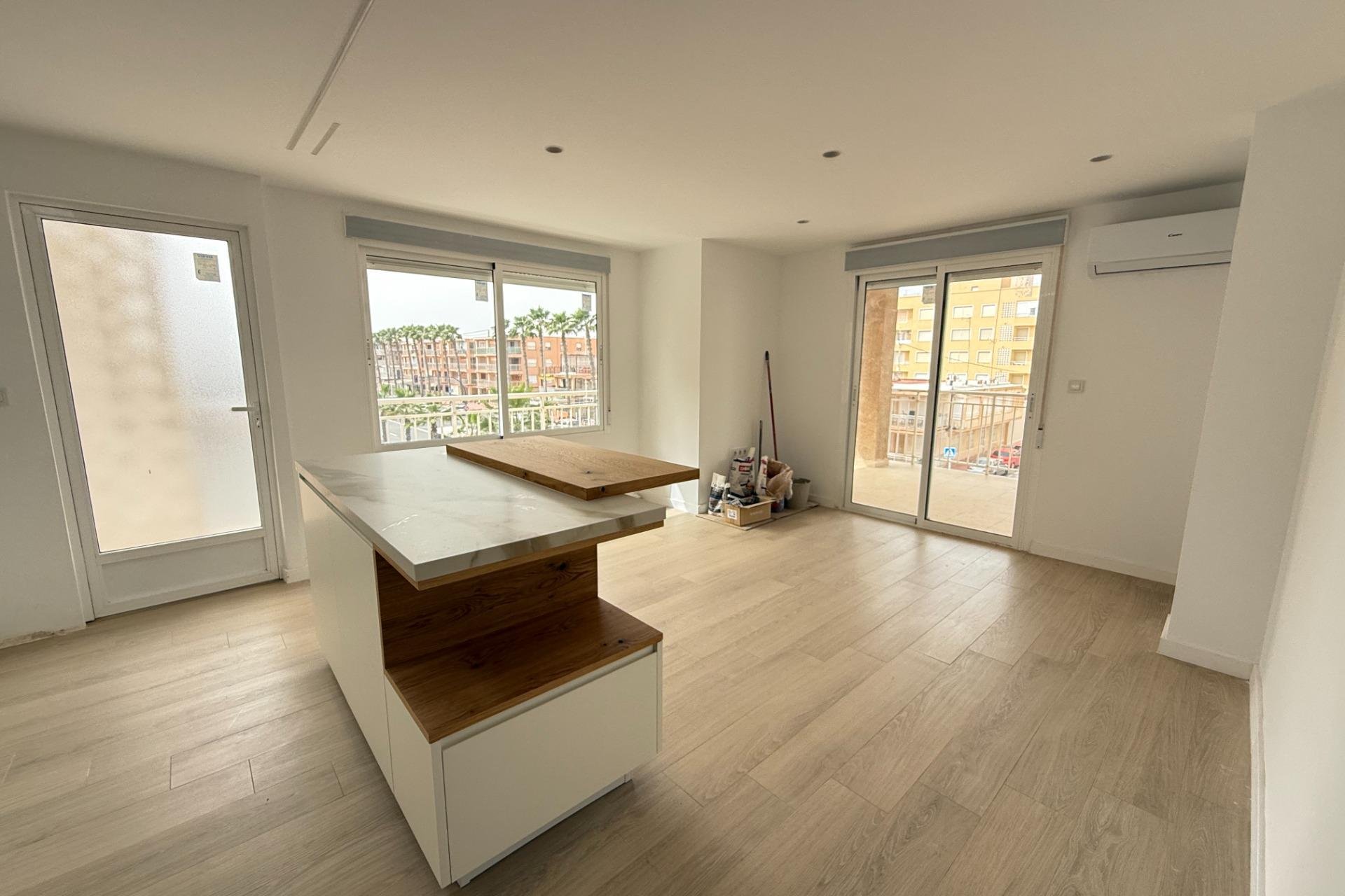 Rynek Wtórny - Apartament - Torrevieja - Playa de los Naufragos