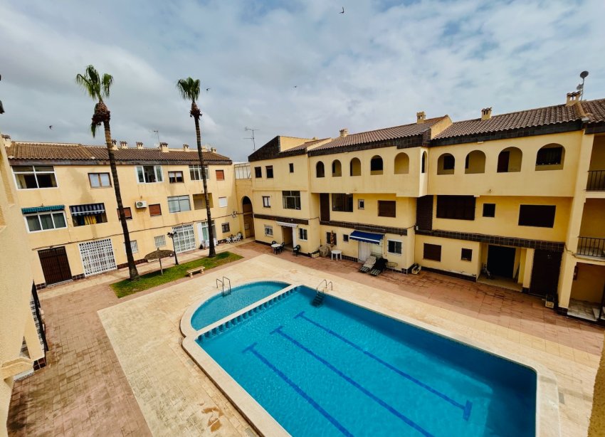 Rynek Wtórny - Apartment - Torrevieja - Punta Prima