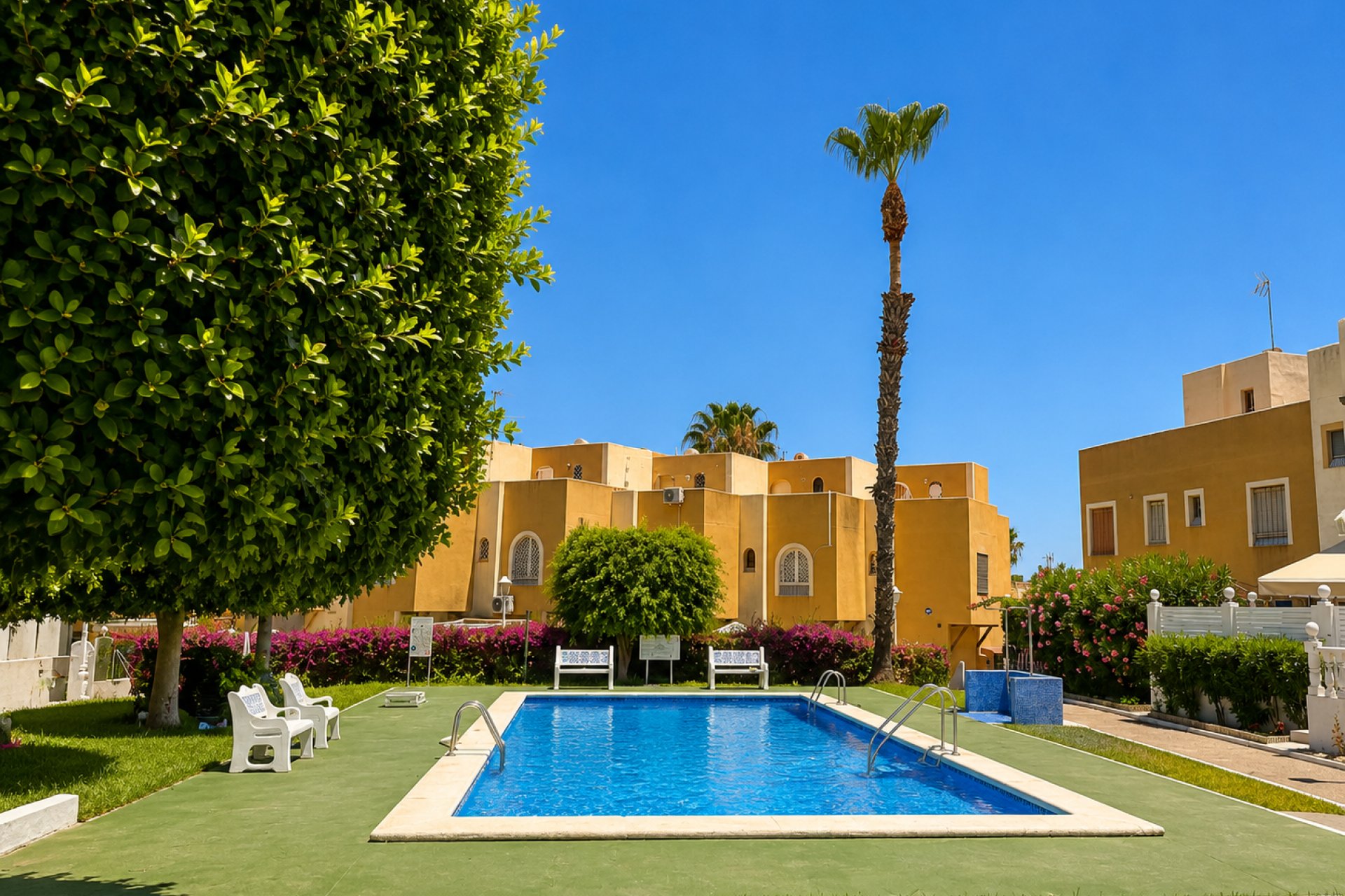 Rynek Wtórny - Bungalow / Domek parterowy - La Mata