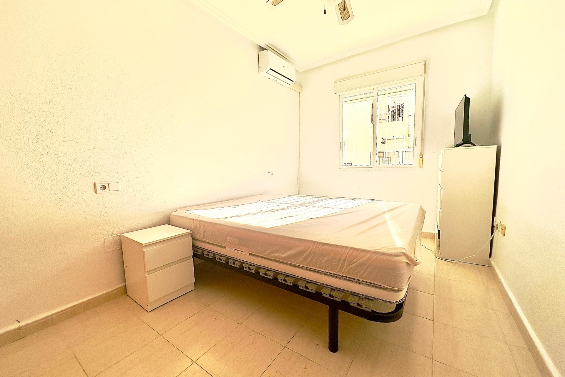 Rynek Wtórny - Bungalow / Domek parterowy - Orihuela Costa - La Florida