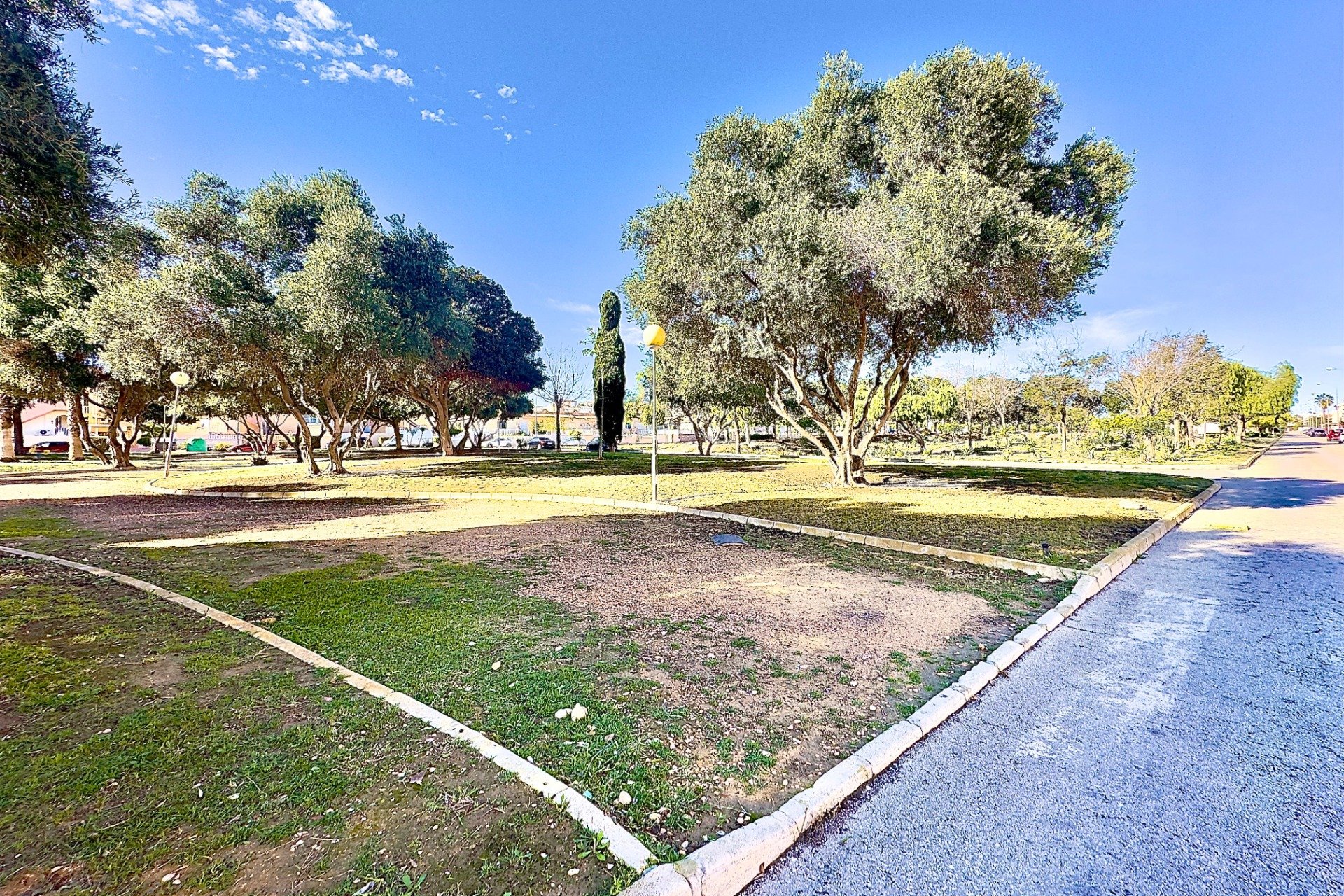 Rynek Wtórny - Bungalow / Domek parterowy - Orihuela Costa - La Florida