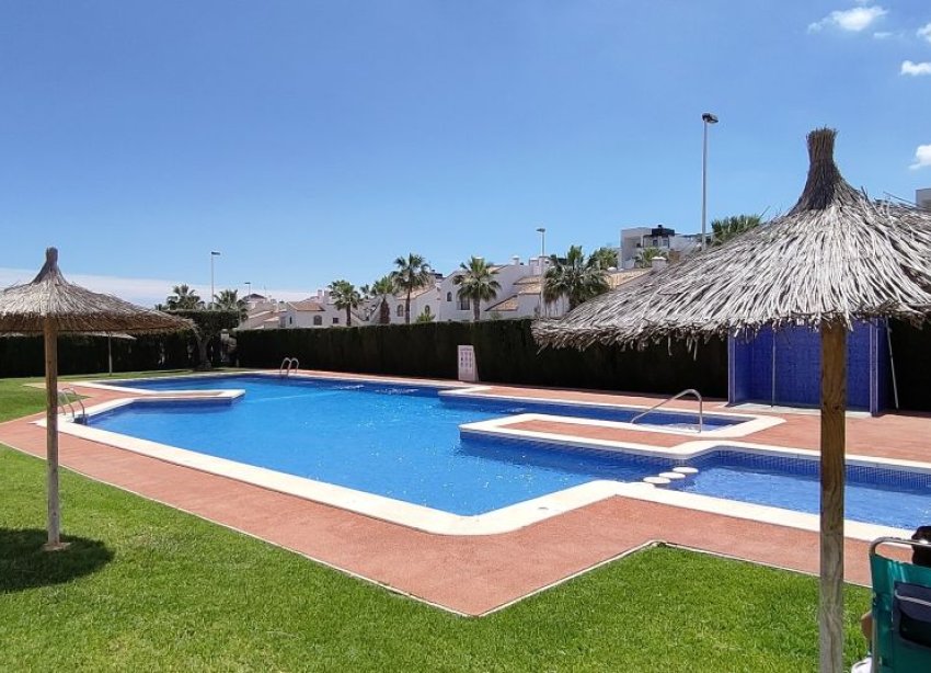 Rynek Wtórny - Bungalow / Domek parterowy - Orihuela Costa - Los Dolses