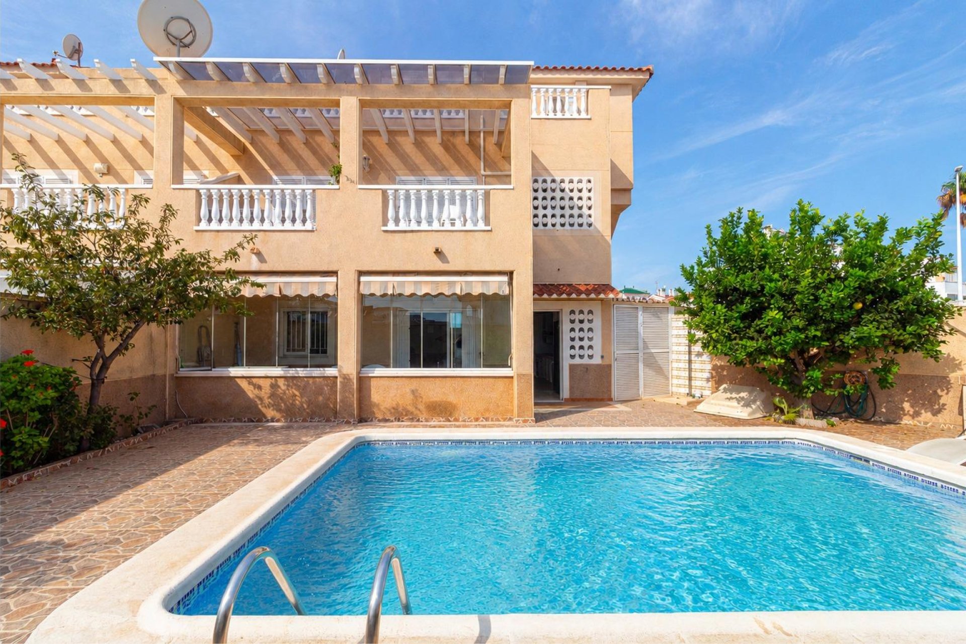 Rynek Wtórny - Bungalow / Domek parterowy - Orihuela Costa - Punta Prima