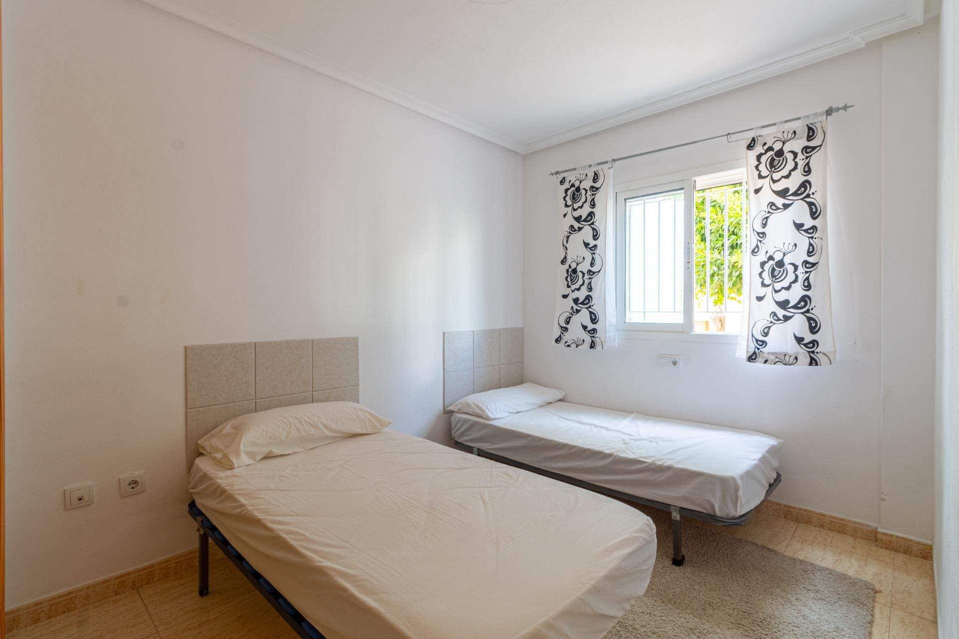 Rynek Wtórny - Bungalow / Domek parterowy - Orihuela Costa - Punta Prima