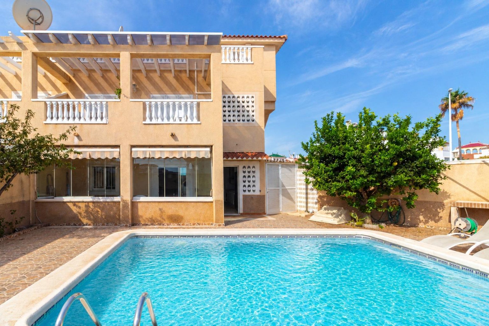 Rynek Wtórny - Bungalow / Domek parterowy - Orihuela Costa - Punta Prima