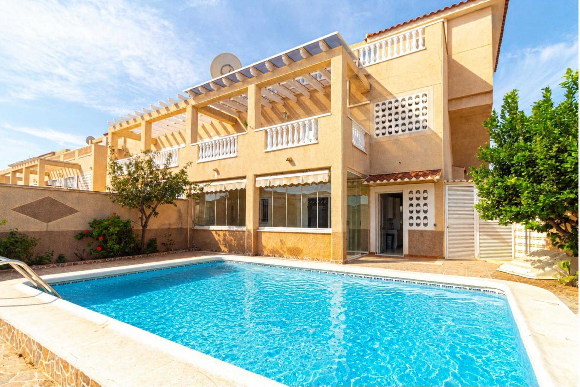 Rynek Wtórny - Bungalow / Domek parterowy - Orihuela Costa - Punta Prima