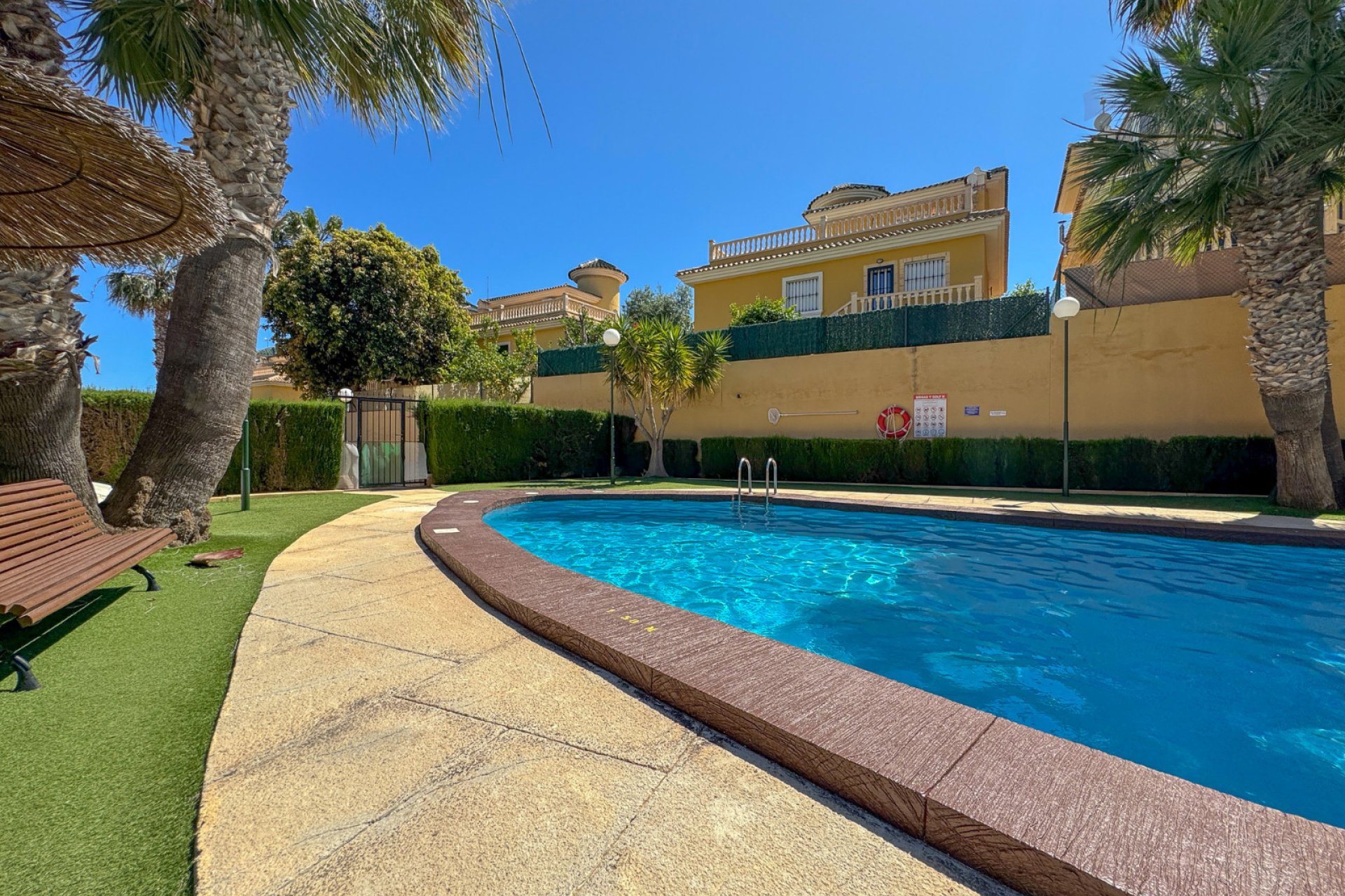 Rynek Wtórny - Bungalow / Domek parterowy - Orihuela Costa - Villamartín