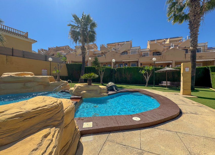Rynek Wtórny - Bungalow / Domek parterowy - Orihuela Costa - Villamartín