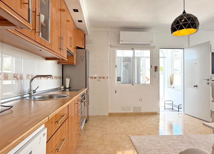 Rynek Wtórny - Bungalow / Domek parterowy - Torrevieja - La Mata