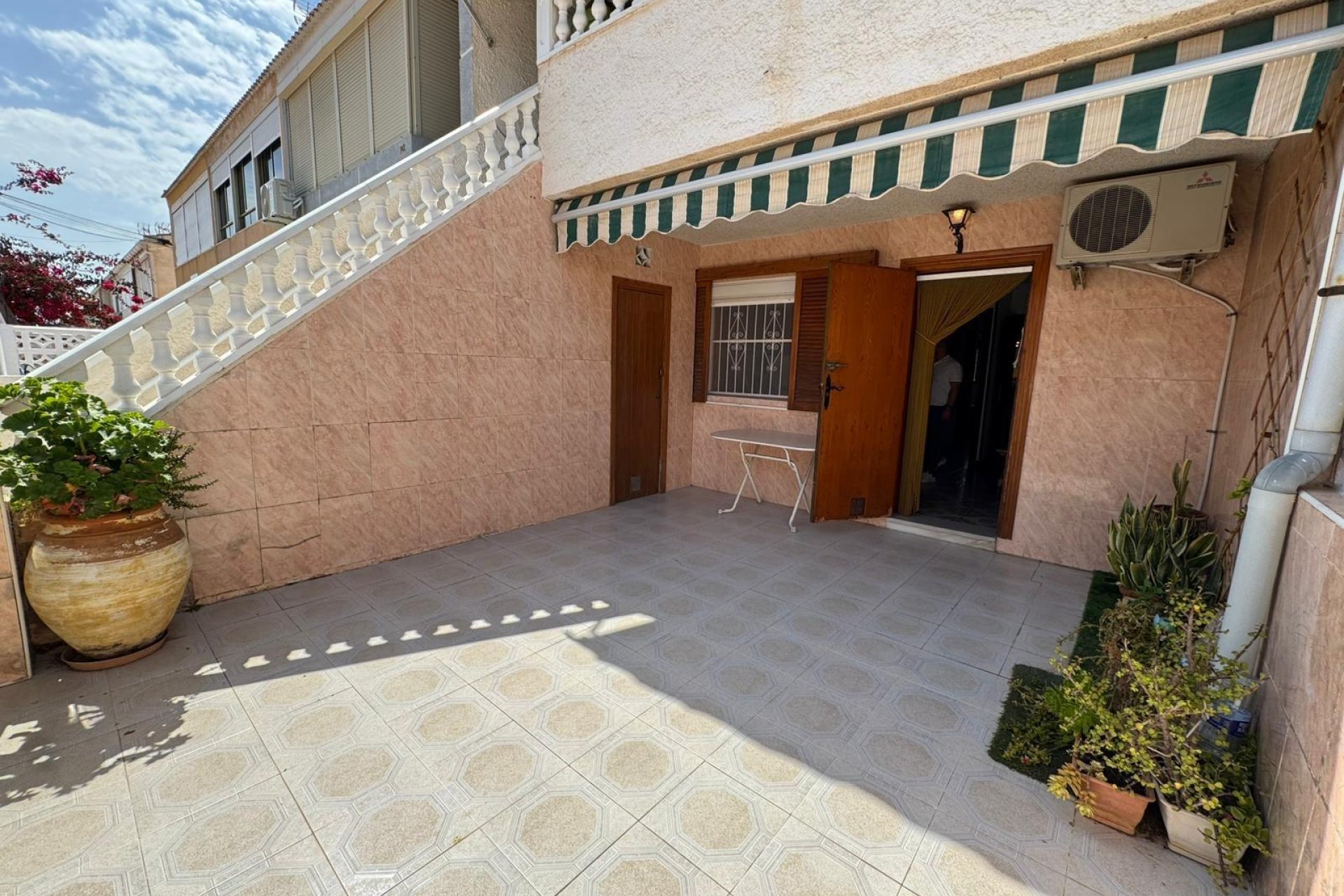 Rynek Wtórny - Bungalow / Domek parterowy - Torrevieja - Playa de los Naufragos