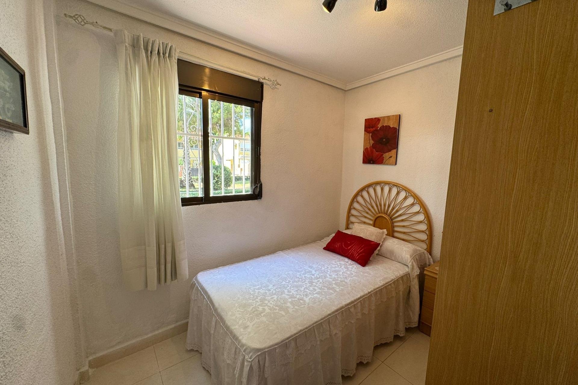 Rynek Wtórny - Bungalow / Domek parterowy - Torrevieja - Playa de los Naufragos