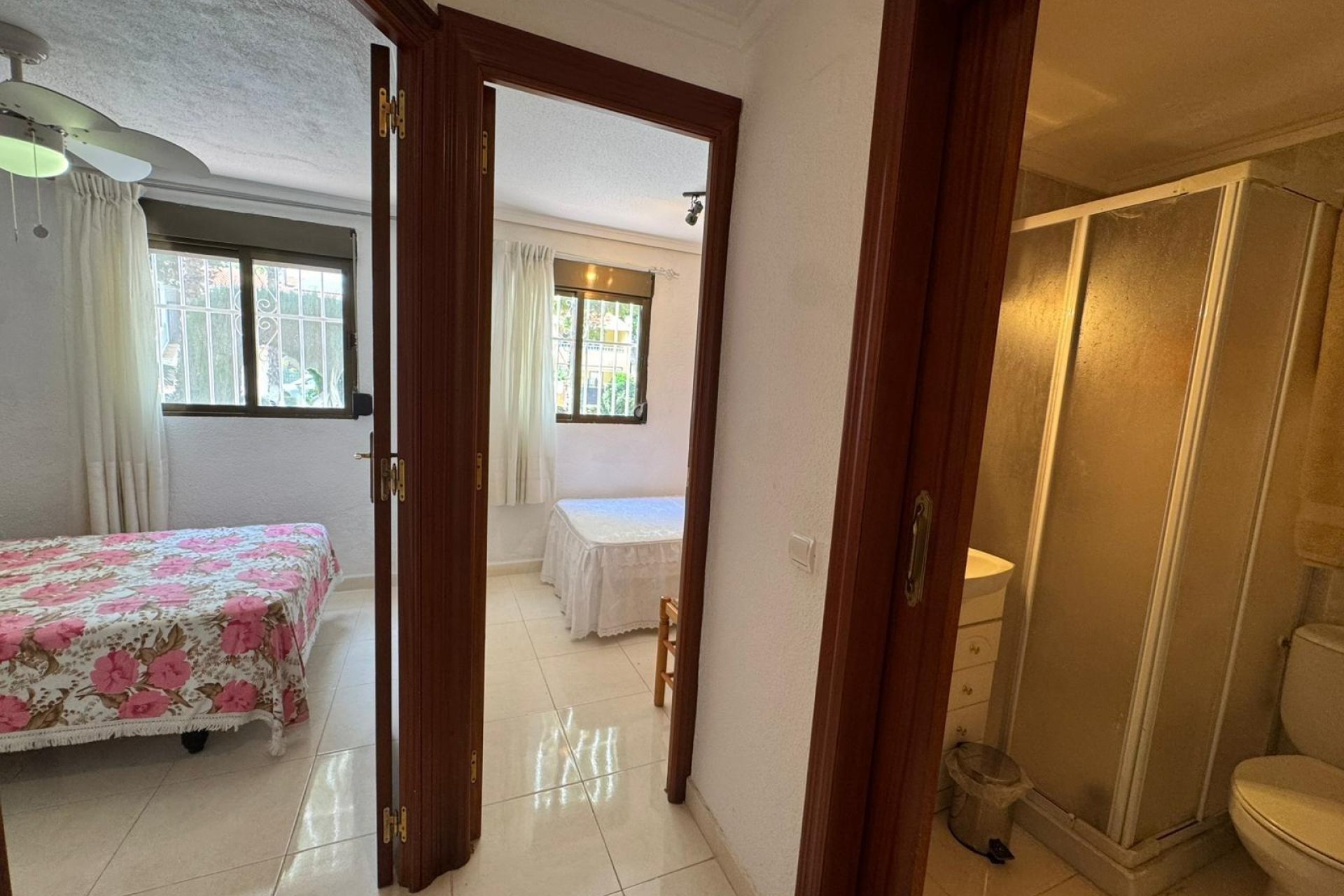 Rynek Wtórny - Bungalow / Domek parterowy - Torrevieja - Playa de los Naufragos