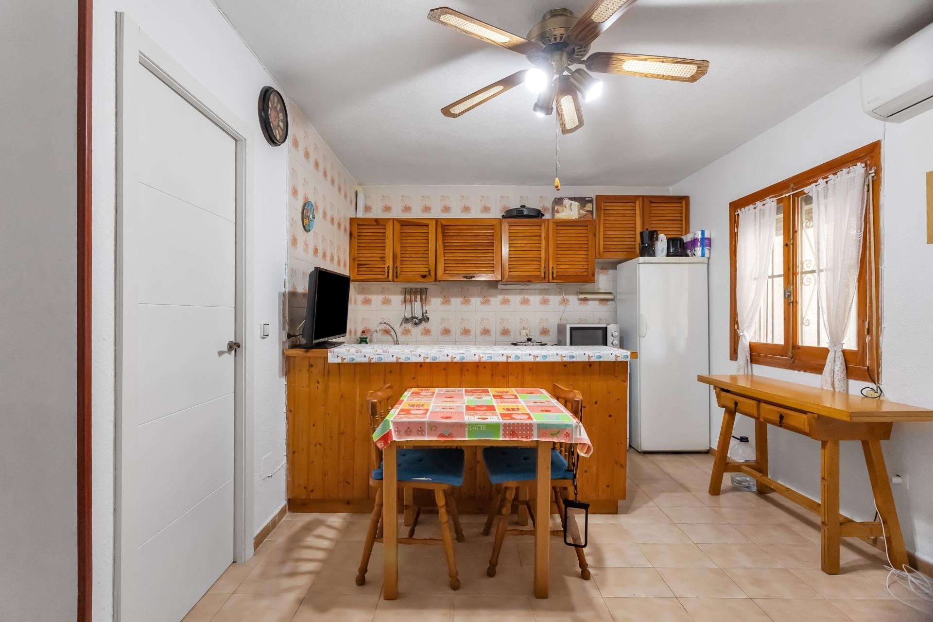Rynek Wtórny - Bungalow / Domek parterowy - Torrevieja - Playa de los Naufragos