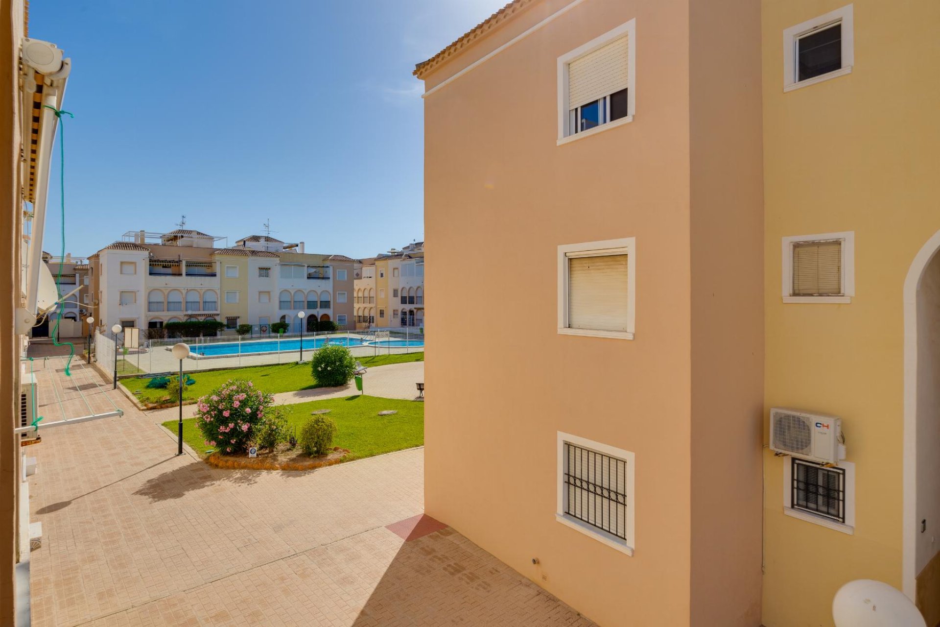 Rynek Wtórny - Bungalow / Domek parterowy - Torrevieja - Playa de los Naufragos