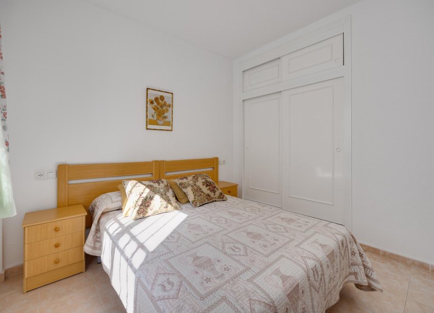 Rynek Wtórny - Bungalow / Domek parterowy - Torrevieja - Playa de los Naufragos