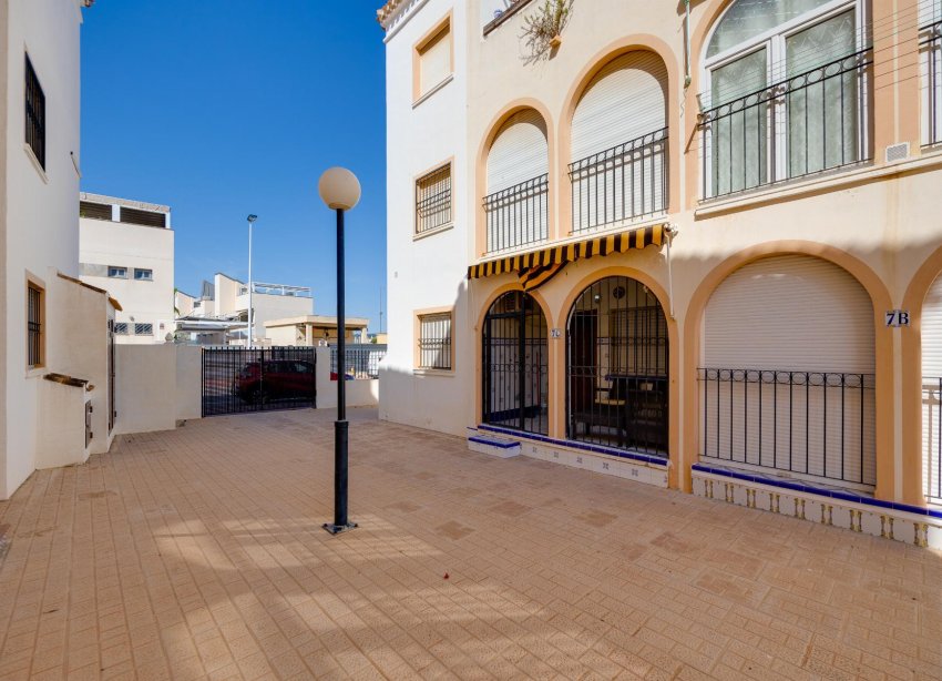 Rynek Wtórny - Bungalow / Domek parterowy - Torrevieja - Playa de los Naufragos