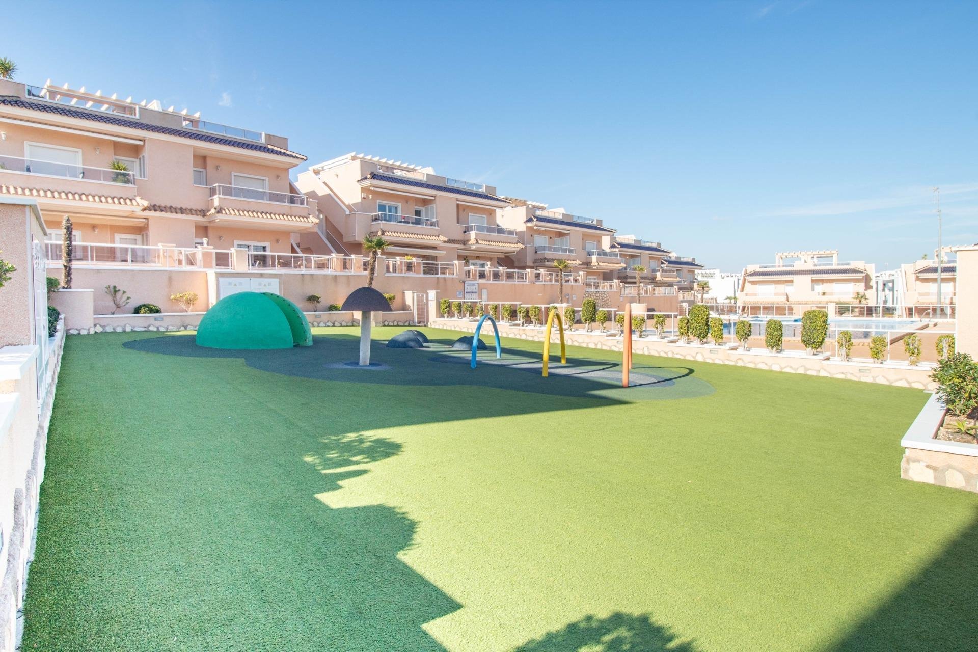 Rynek Wtórny - Bungalow / Domek parterowy - Torrevieja - Punta prima