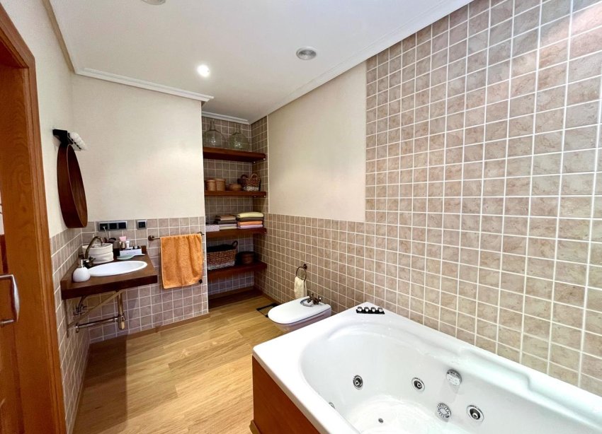 Rynek Wtórny - Dom na wsi - El Esparragal