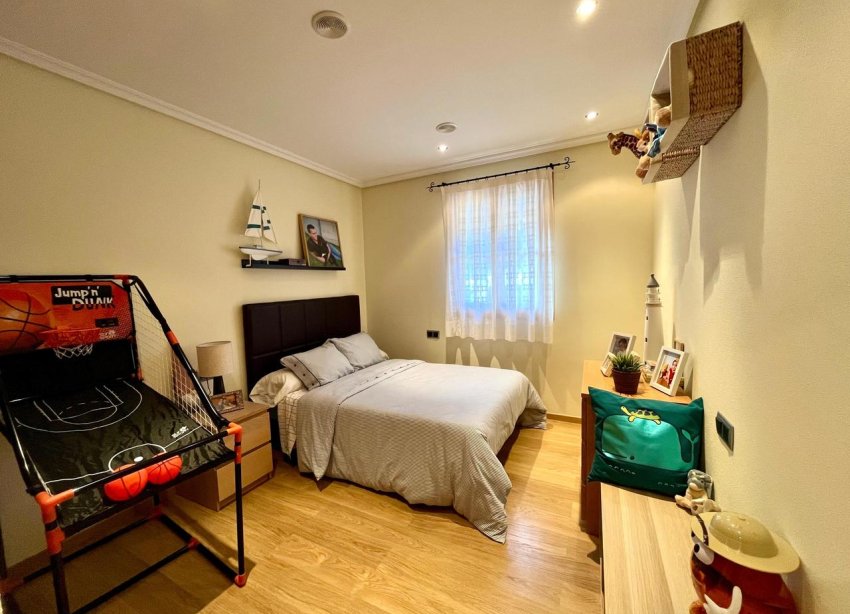 Rynek Wtórny - Dom na wsi - El Esparragal