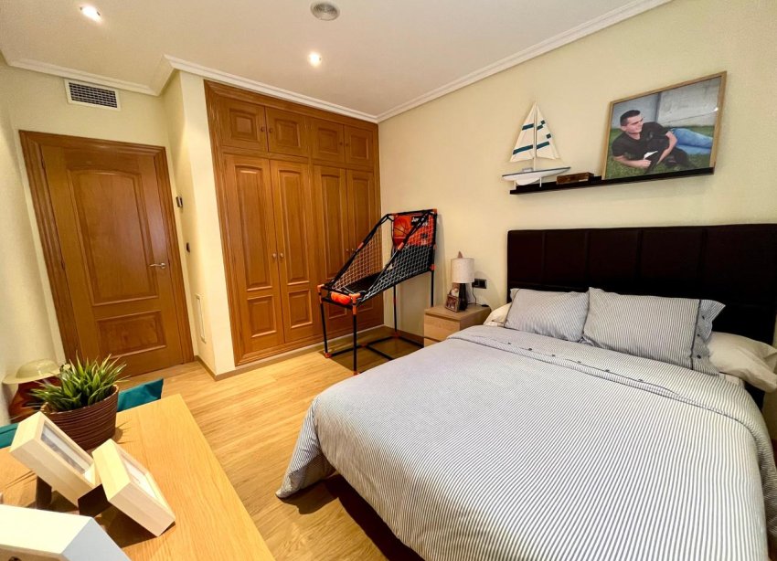 Rynek Wtórny - Dom na wsi - El Esparragal