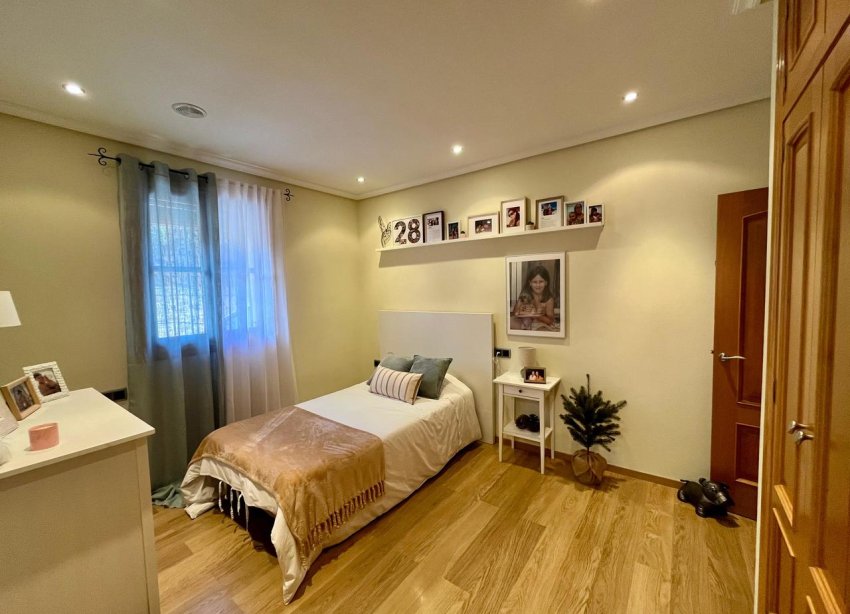 Rynek Wtórny - Dom na wsi - El Esparragal