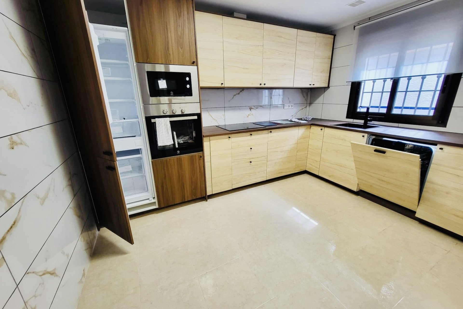 Rynek Wtórny - Dom szeregowy - San Miguel de Salinas