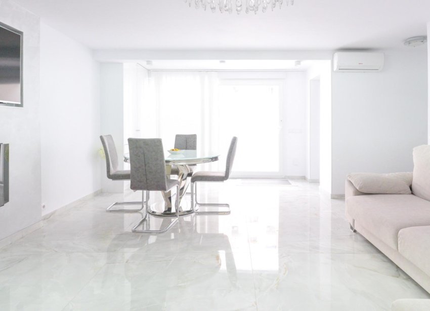 Rynek Wtórny - Dom szeregowy - Torrevieja - Punta prima