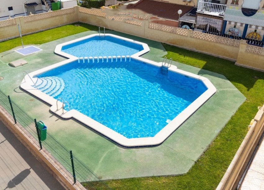 Rynek Wtórny - Dom szeregowy - Torrevieja