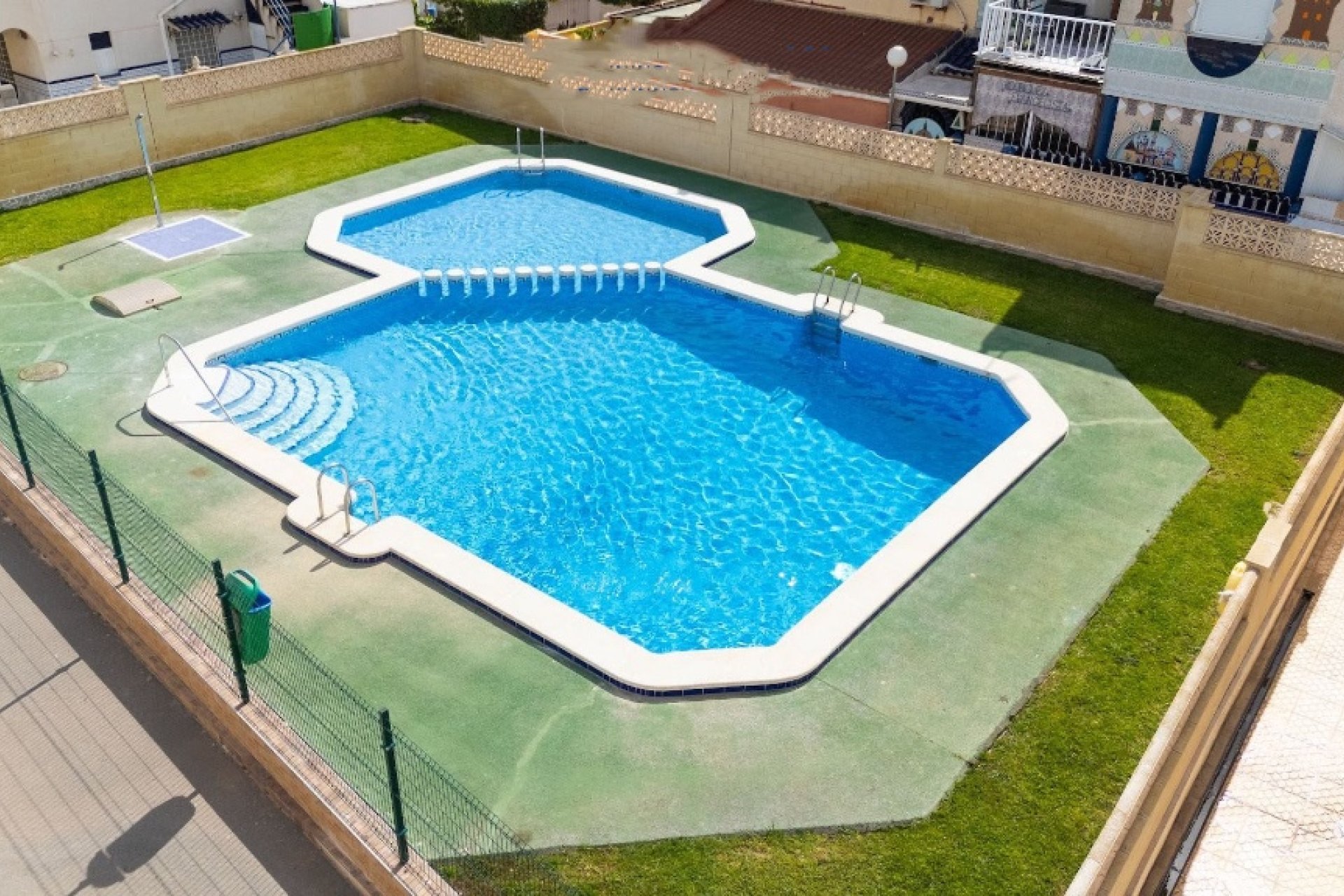 Rynek Wtórny - Dom szeregowy - Torrevieja