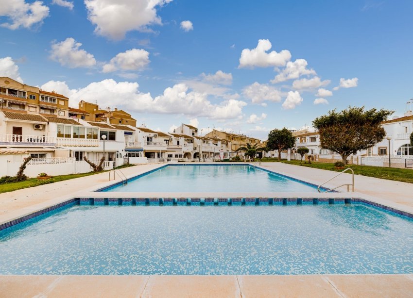 Rynek Wtórny - Dom szeregowy - Torrevieja