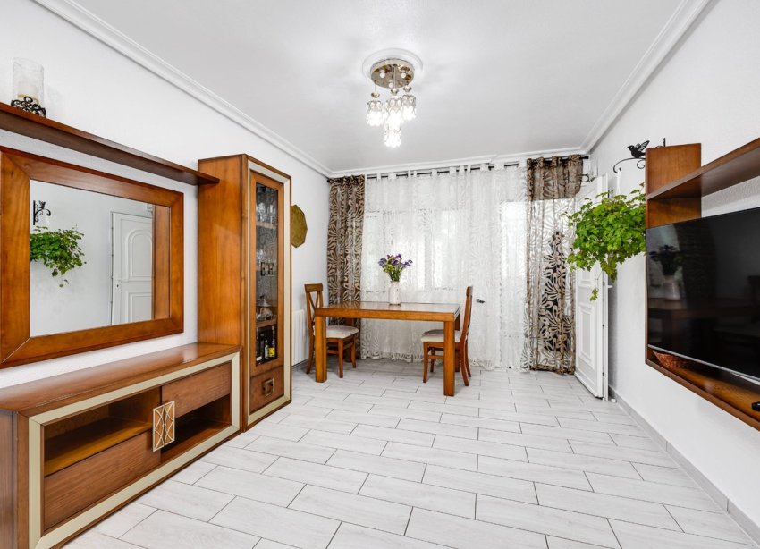 Rynek Wtórny - Dom szeregowy - Torrevieja