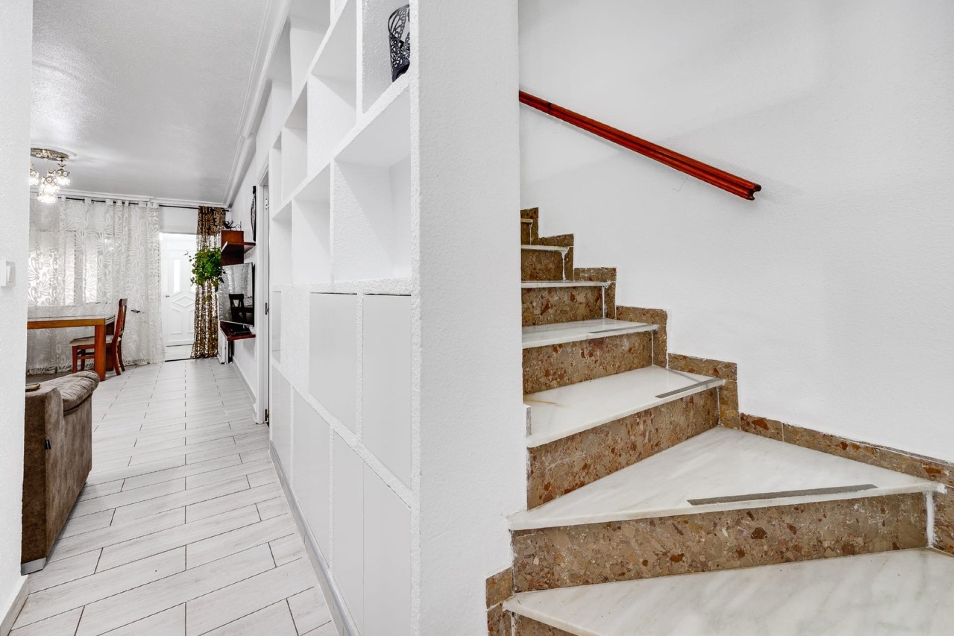 Rynek Wtórny - Dom szeregowy - Torrevieja