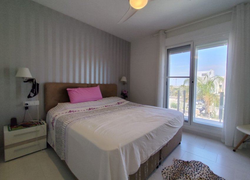 Rynek Wtórny - Dom szeregowy - Torrevieja