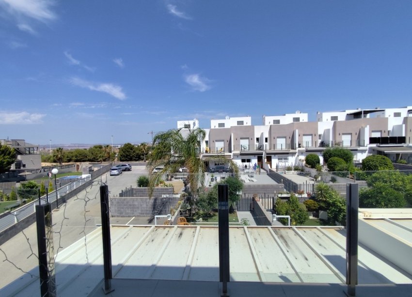 Rynek Wtórny - Dom szeregowy - Torrevieja