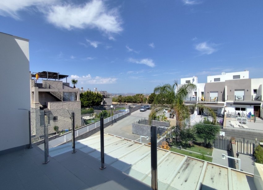 Rynek Wtórny - Dom szeregowy - Torrevieja