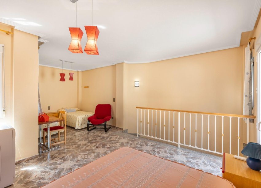 Rynek Wtórny - Duplex / Mieszkanie dwupoziomowe - Los Alcazares - Centro