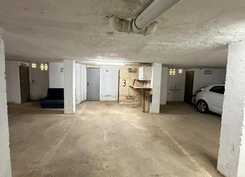 Rynek Wtórny - garage - Torrevieja - Playa del cura