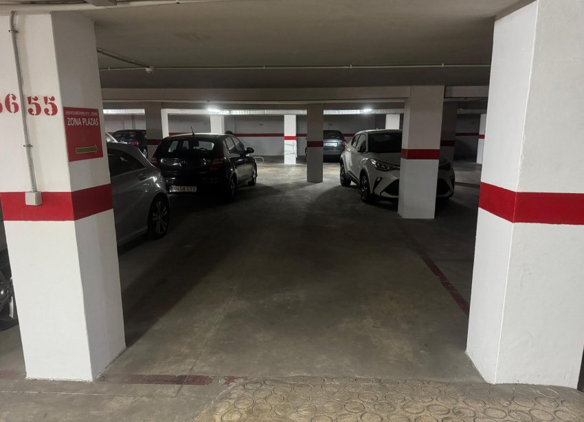 Rynek Wtórny - Garaje - Torrevieja - Playa Acequion