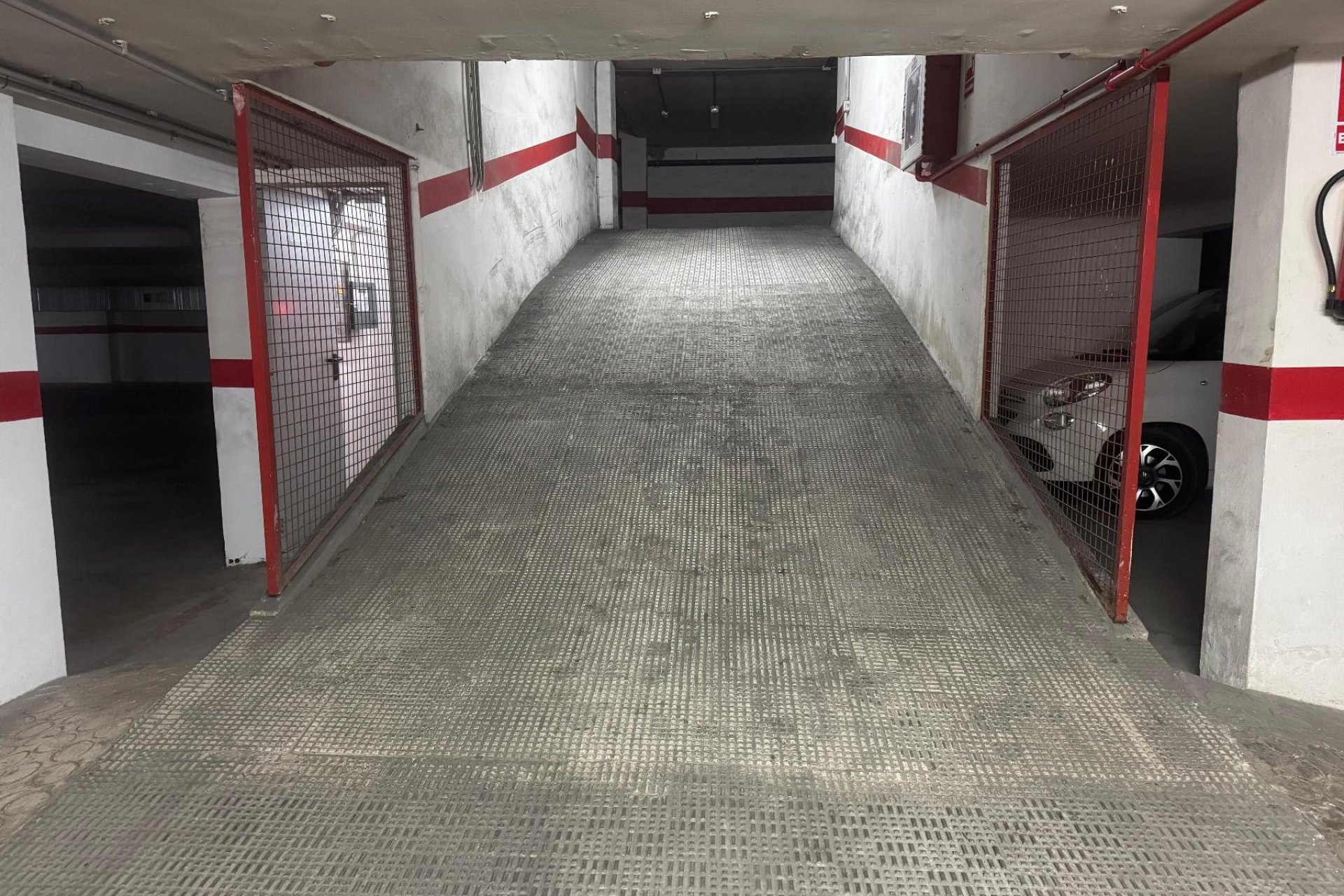 Rynek Wtórny - Garaje - Torrevieja - Playa Acequion