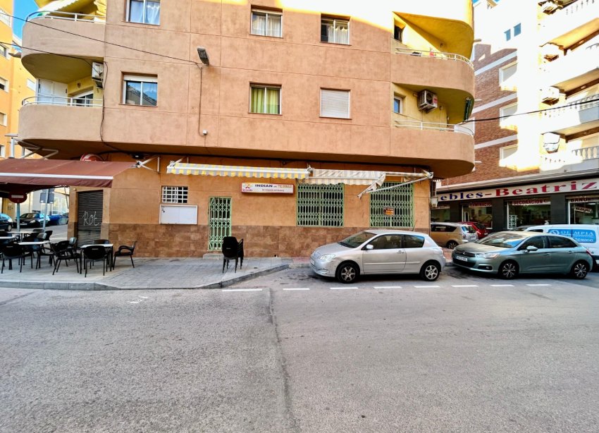 Rynek Wtórny - Lokal Usługowy - Torrevieja - Center Torrevieja