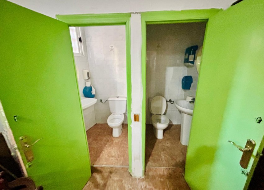 Rynek Wtórny - Lokal Usługowy - Torrevieja - Center Torrevieja